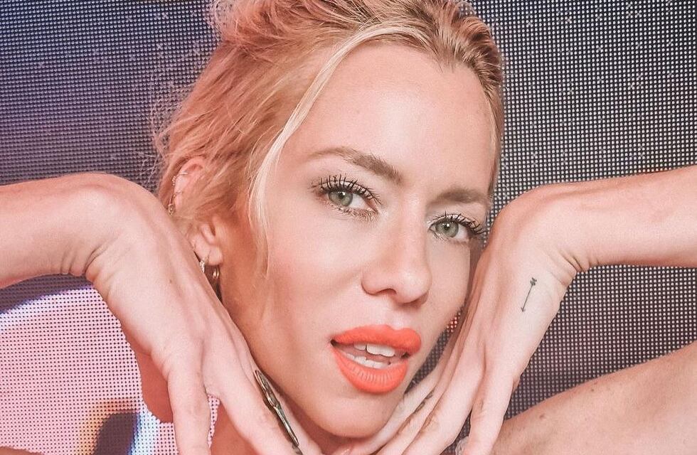 Nicole Neumann posó con un conjunto de lencería de encaje y deslumbró en Instagram: “Like si llegas así al viernes”