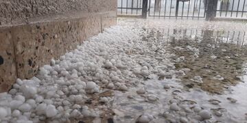 Tormenta con granizo en varias localidades de Córdoba.