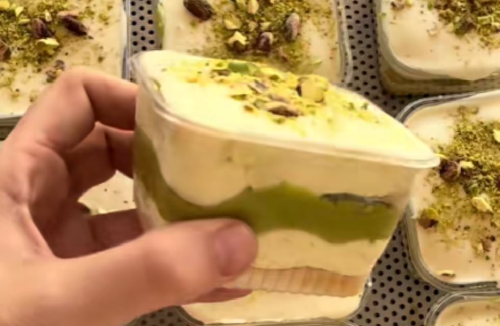 Cómo hacer un tiramisú sabor pistacho y súper cremoso: receta con solo 6 ingredientes