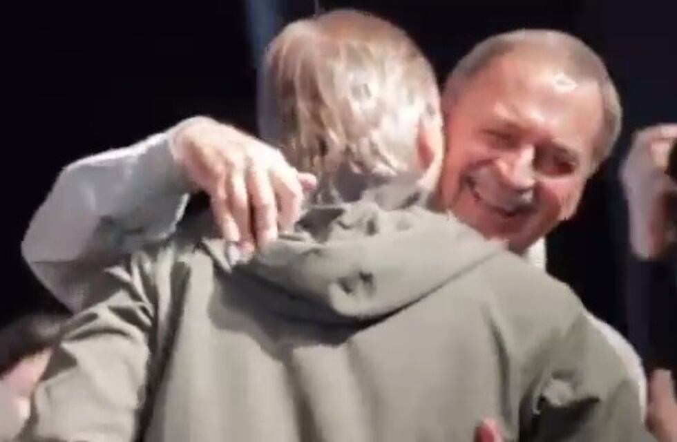 Así fue la bendición de Schiaretti a Llaryora