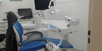 El odontólogo ejerció durante 15 años sin tener título habilitante\u002E