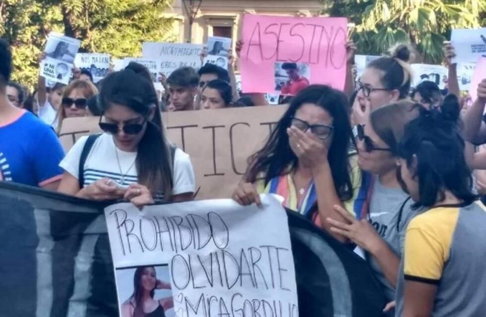 Con profundo dolor una multitud pidió justicia por Micaela en Catamarca
