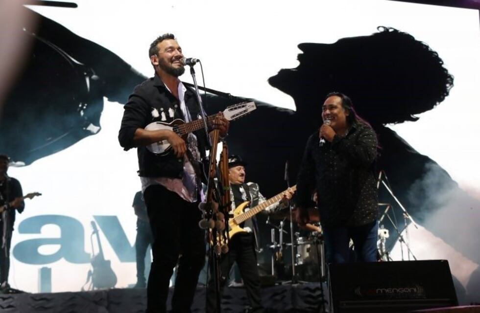 Los Tekis, bendecidos por la lluvia y el fervor del público en Jesús María
