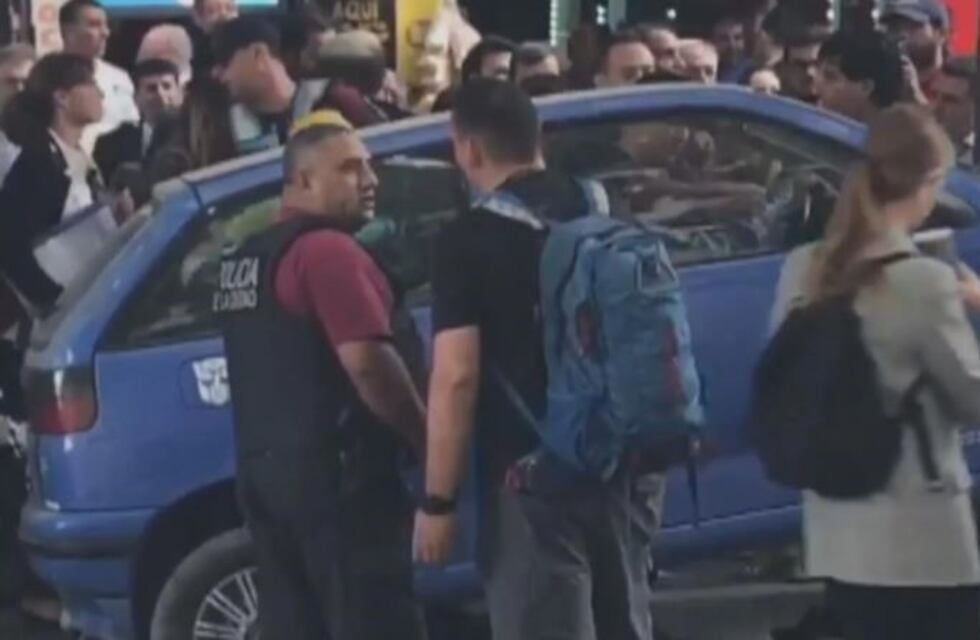 El hombre que se atrincheró para que no se llevaran su auto tuvo asesoramiento legal