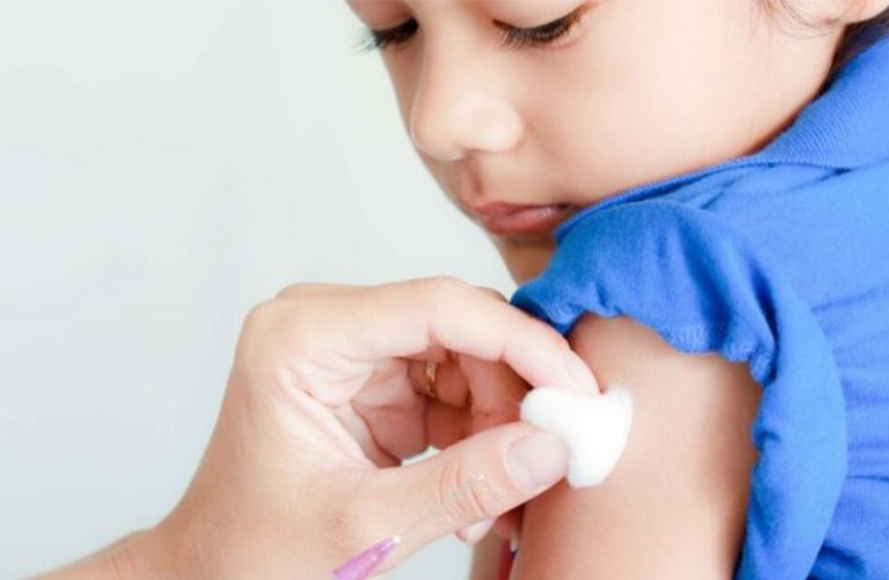 Campaña nacional de vacunación de niños contra la rubéola y el sarampión