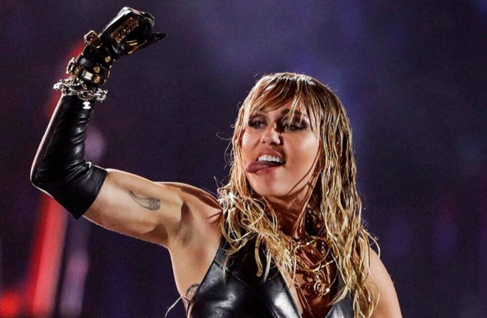 En medio de rumores de una nueva ruptura, Miley Cyrus celebra sus 27 años
