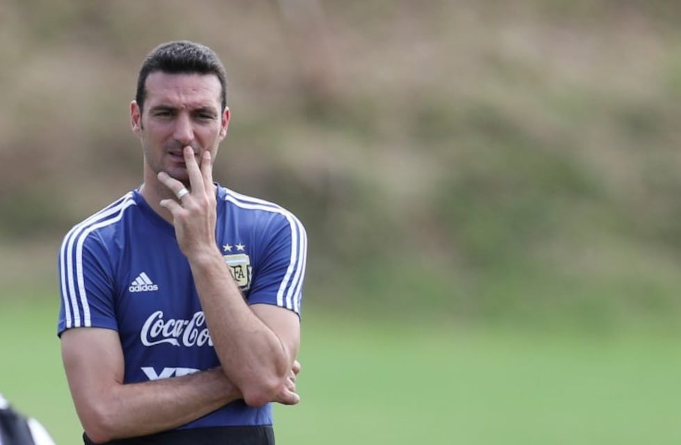 Scaloni planea variantes de cara al duelo con Paraguay