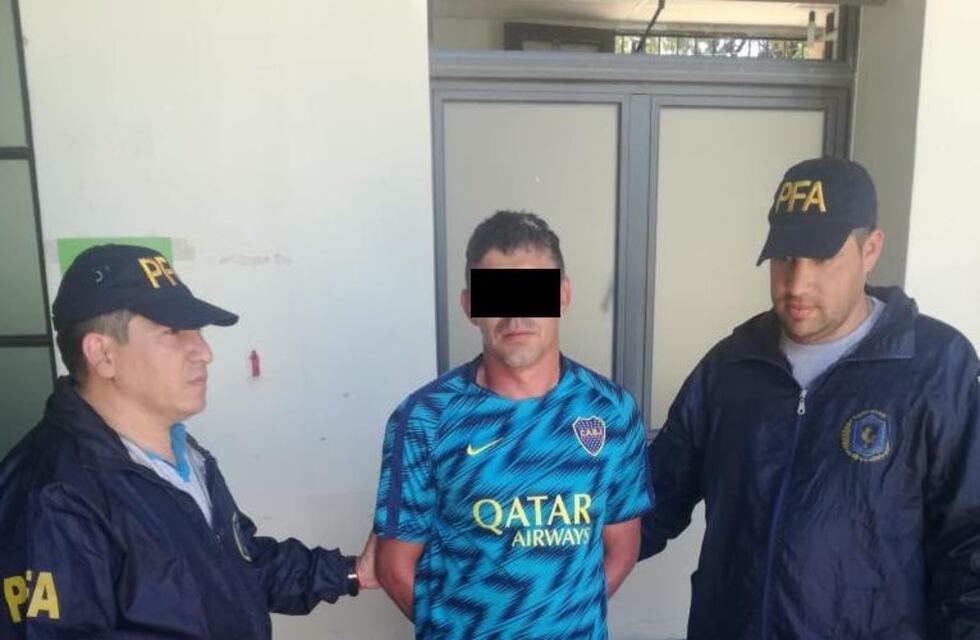Detuvieron en Corrientes a un hombre acusado de abusar de sus dos hijas menores de edad