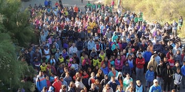 Jóvenes en el cauce seco del Atuel (Gobierno de La Pampa)