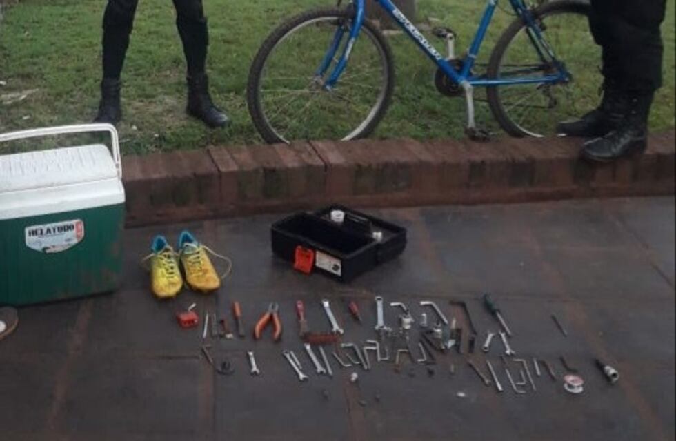 Recuperan elementos robados y detienen a un menor por el hecho