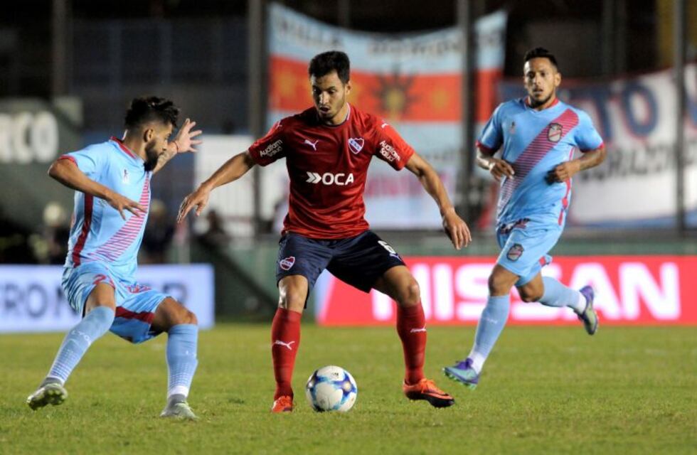 Independiente le ganó a Arsenal y se metió en la lucha por el título