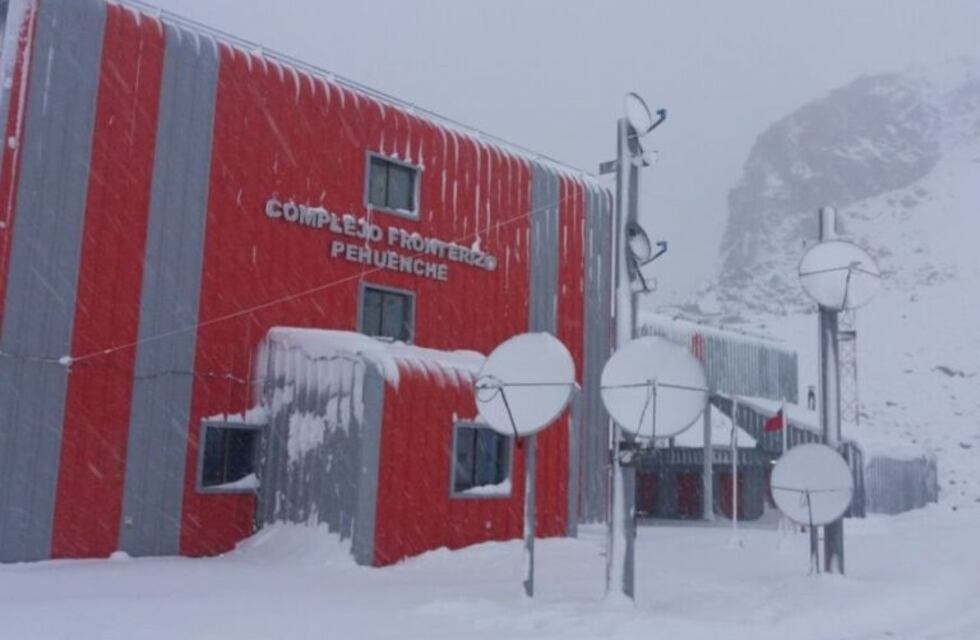 Impactante nevada obligó a cerrar el paso Pehuenche