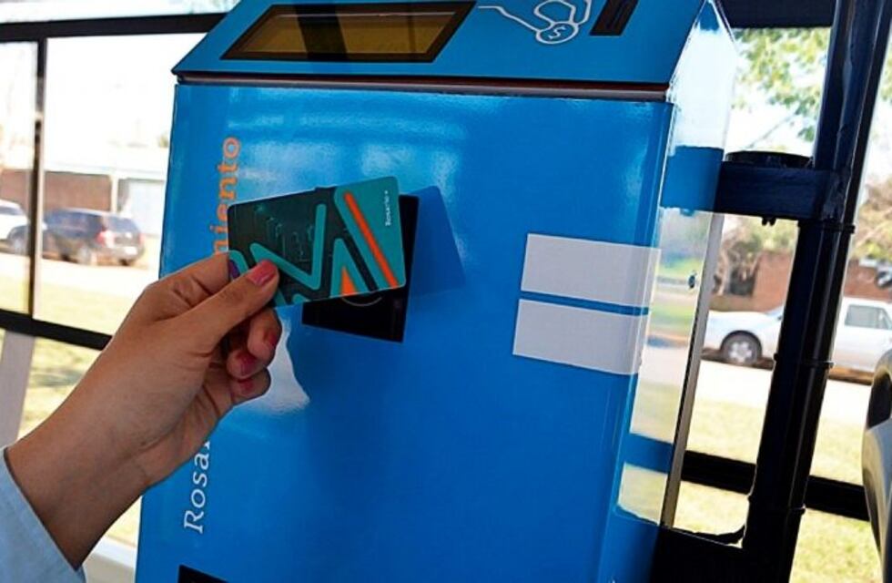 El pasaje de colectivo volvió a aumentar este lunes 6 de febrero y roza los $100 en Rosario