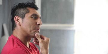 Un Beto Velárdez pensante, como en la cancha\u002E