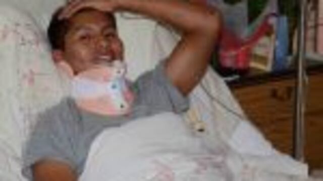 tragedia aerea caida avion vuelo Lamia 2933 donde fallecieron los jugadores plantel y dirigentes del club de futbol chapecoense y periodistasrnrnErwin Tumiri lies in bed at a clinic in Cochabamba, Bolivia, Saturday, Dec. 3, 2016, after surviving the plane