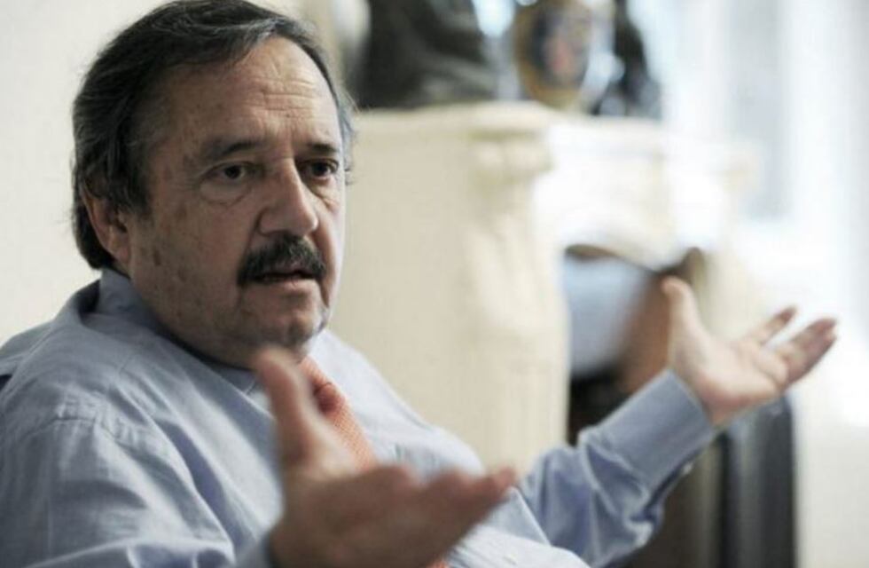 Ricardo Alfonsín dijo que “es irresponsable” la crítica a la Sputnik V “de algunos opositores”