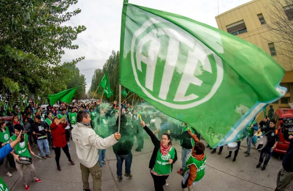 ATE: Auxiliares de la Educación de paro jueves y viernes