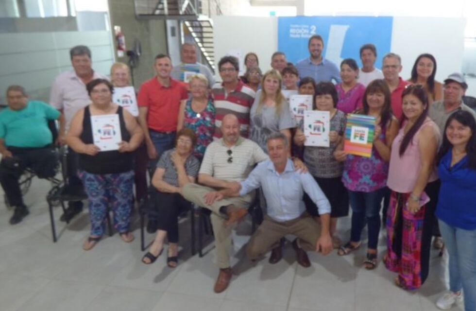 Entregaron escrituras a vecinos