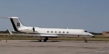 El avión particular de Messi está en Mendoza\u002E