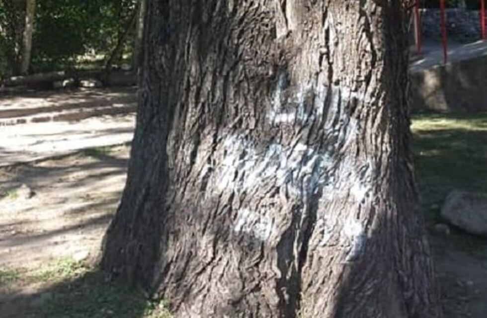 Acusan a los Bazán Trillas de Maipú de haber dejado otro grafiti en San Luis