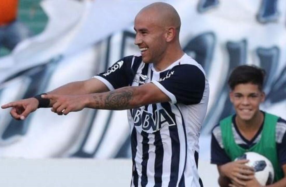 Junior Arias, ahora como único punta en Talleres