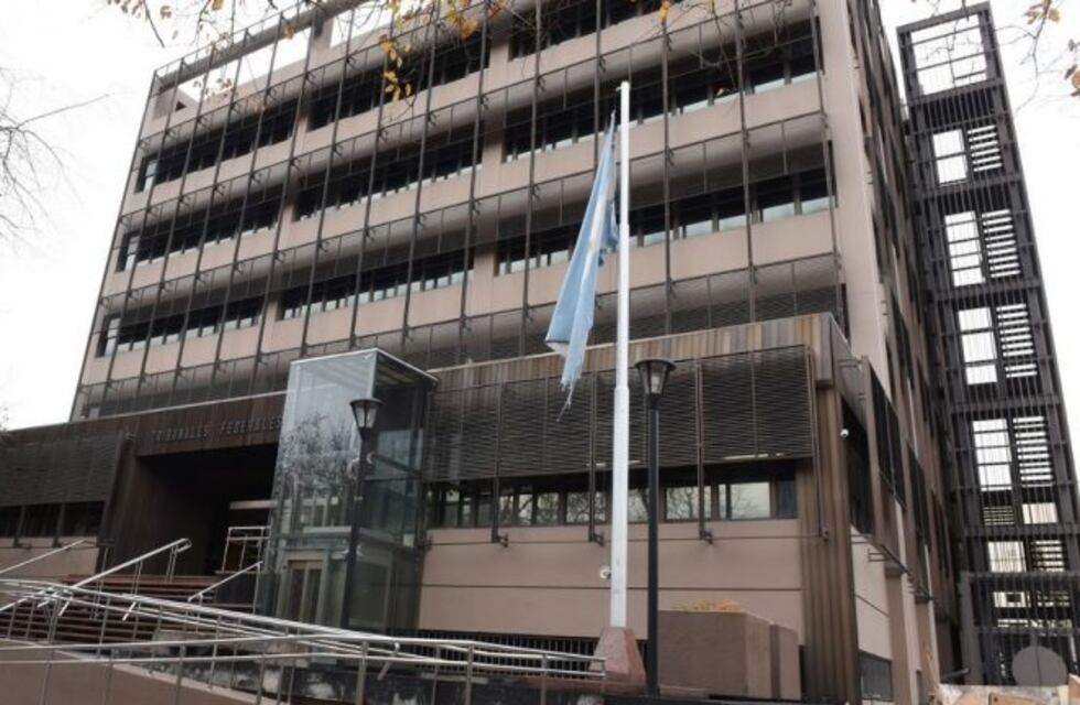 Coronavirus: confirmaron dos nuevos casos en la Justicia Federal de Mendoza