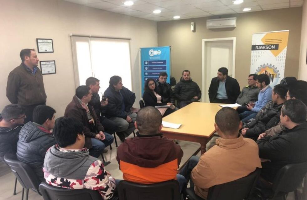 Comerciantes preocupados por la inauguración de un supermercado chino