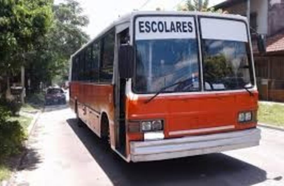 Los micros escolares que transporten manifestantes podrían perder la licencia