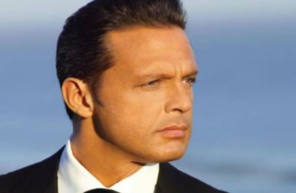 Revelan cómo habría sido la primera vez de Luis Miguel