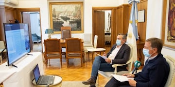 Rodolfo Suarez, en Casa de Gobierno\u002E