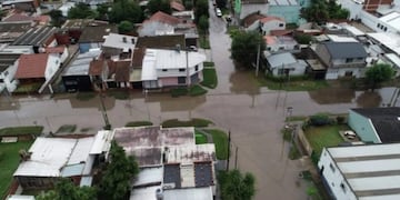 Las fuertes lluvias motivaron cortes de tránsito en Mar del Plata (Foto: @dronmardelplata)