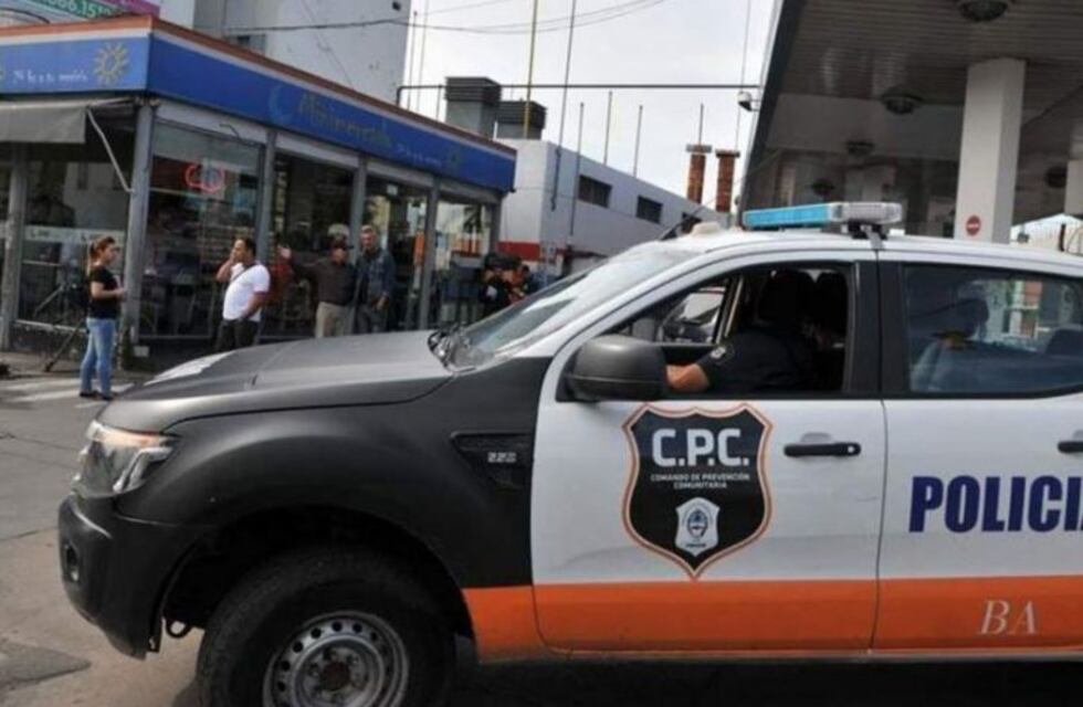 Morón: un policía mató a un motochorro que intentó robarle