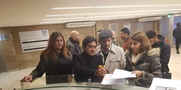 Los concejales de la oposición en Córdoba intentarán frenar en la Justicia el aumento del boleto\u002E