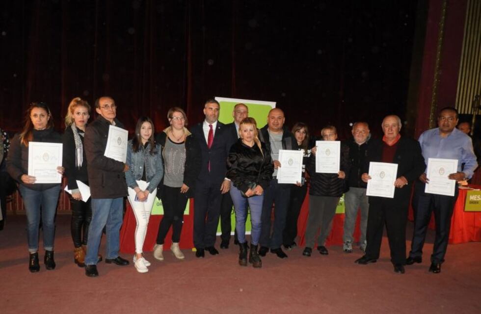 Punta Alta: Se entregaron escrituras y tomaron firmas para otras