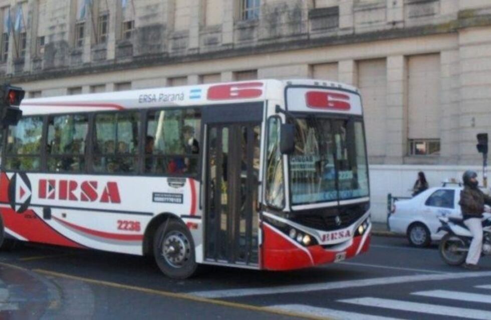 El cambio de recorrido de 8 líneas de colectivos en Paraná continuará toda la semana