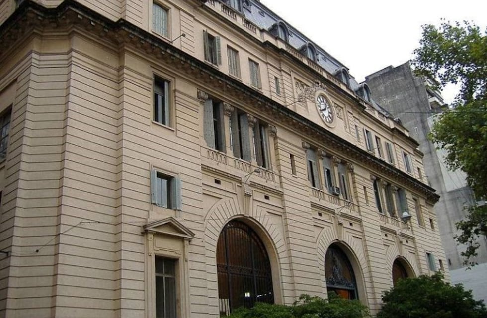 Personal del Correo protesta en el centro por la apertura de paritarias