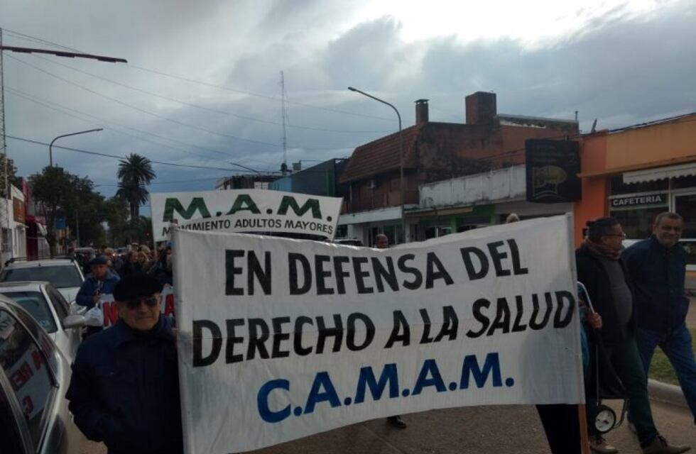 Nuevo marcha del CAMAM por irregularidades del PAMI en la ciudad