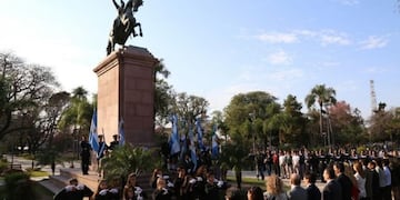 Emotivo homenaje al Padre de la Patria