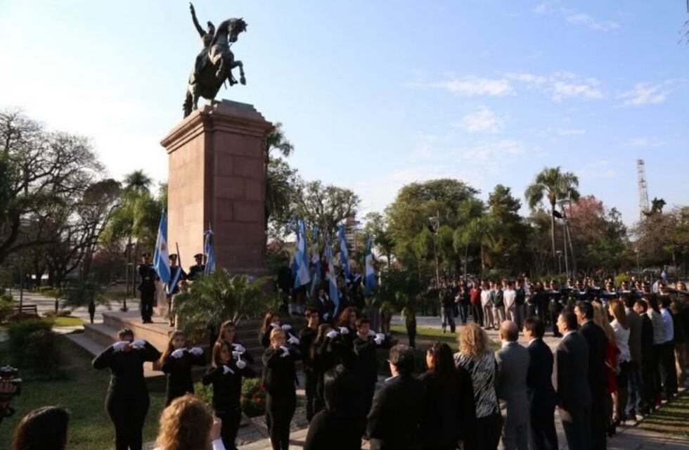 Emotivo homenaje al Padre de la Patria
