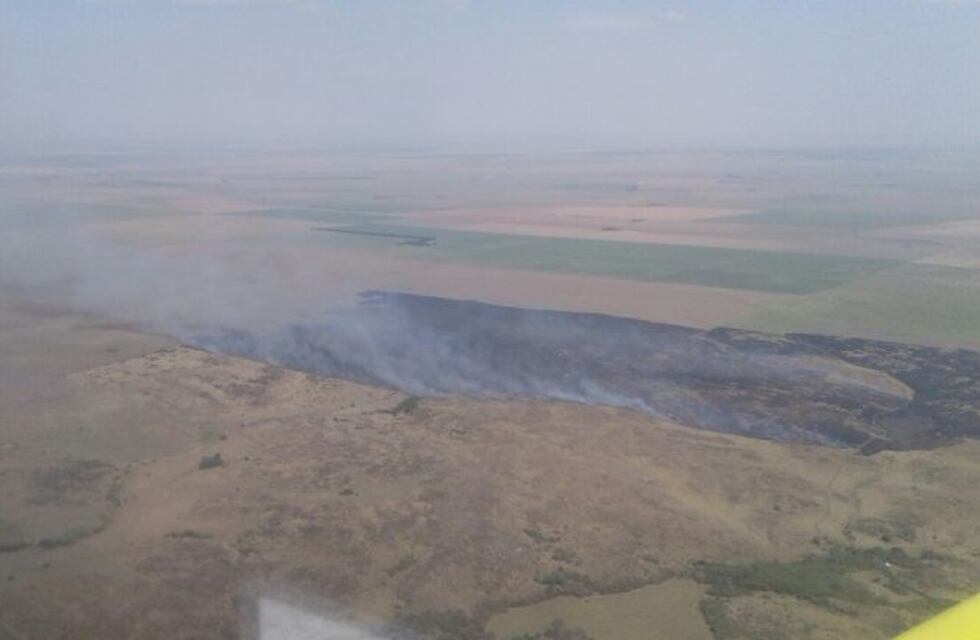 Extinguen los incendios en el norte de Córdoba y los evacuados regresan a sus casas