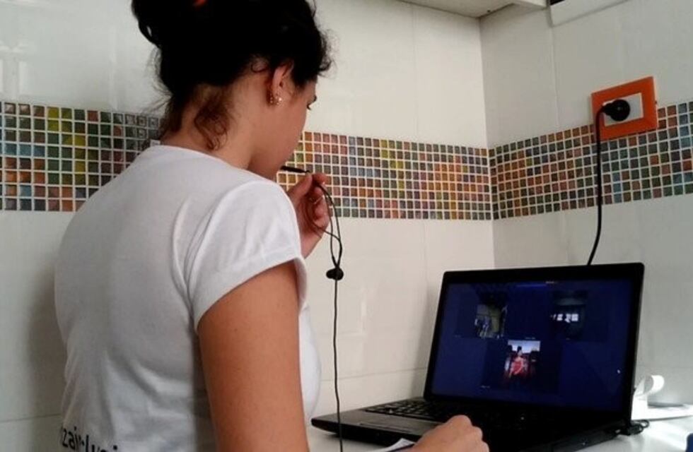 Coronavirus: crearon una "pista" para bailar en Zoom destinada a personas no videntes