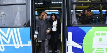 Las funcionarias socialistas celebraron la llegada de mayores recursos\u002E (@monicafein)