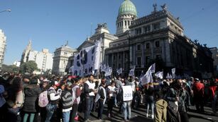 Se espera una masiva participación de movimientos sindicales frente al Congreso. Foto: Archivo