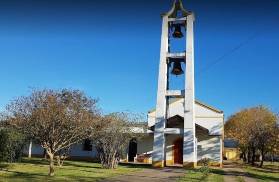 Vecinos promocionan en sulky la primera fiesta "Camino a los cien años" de El Cimarrón