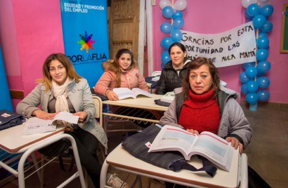 Córdoba: más de mil mujeres ya se inscribieron en Aula Mamá
