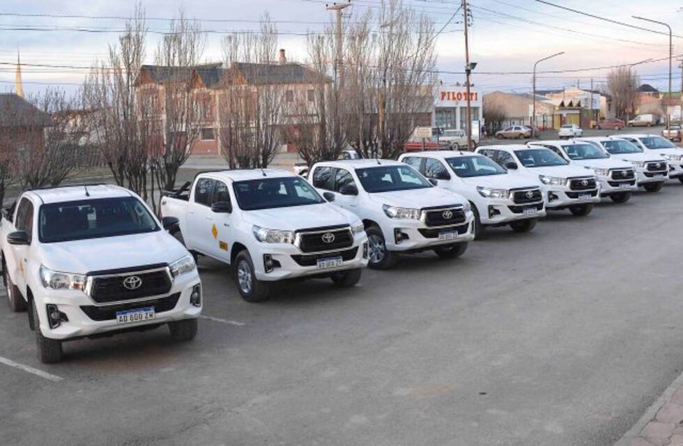 Presentaron nueva flota vehicular para Vialidad Provincial