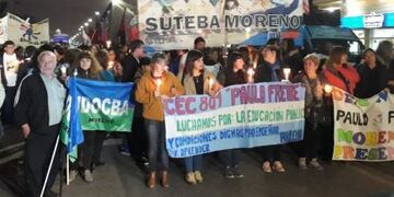Marcha de antorchas para reclamar justicia por la agresión a una docente de Moreno