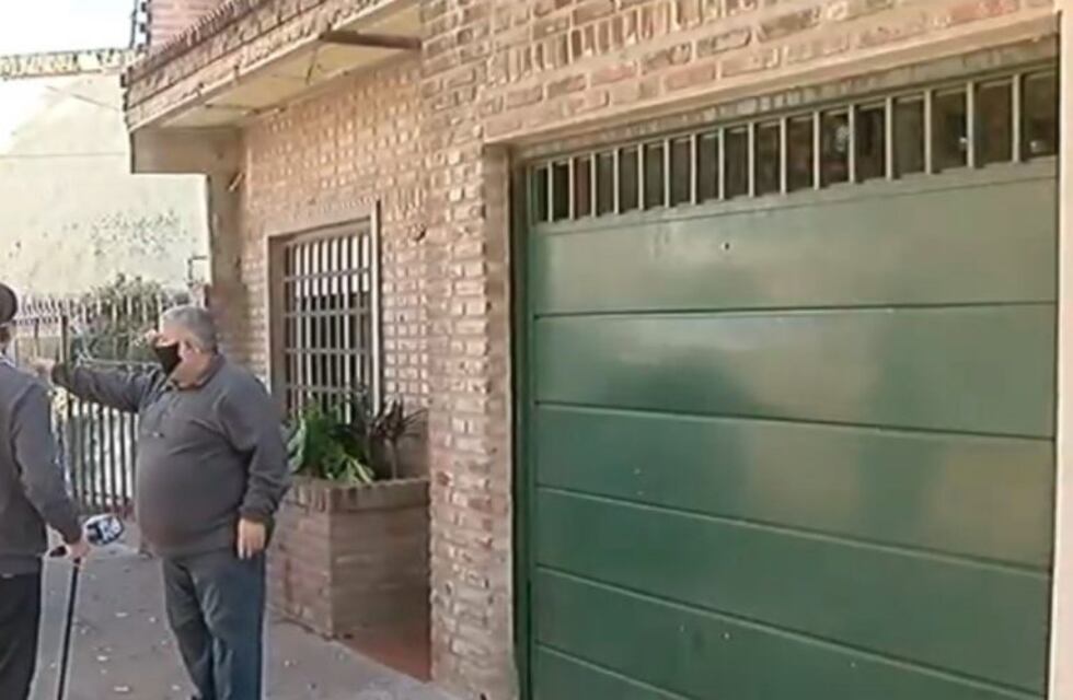 Les balearon la casa hace menos de una semana y ahora les dejaron una nota amenazante