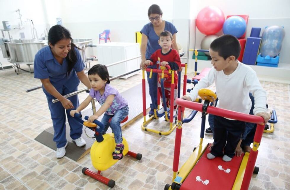 Esclerosis múltiple: nuevo medicamento para niños y adolescentes evita la recurrencia en un 85%