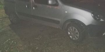 El vehículo en el que fue encontrado el cabo de la Penitenciaría\u002E